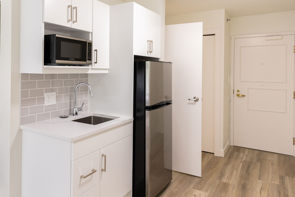 suite kitchenette